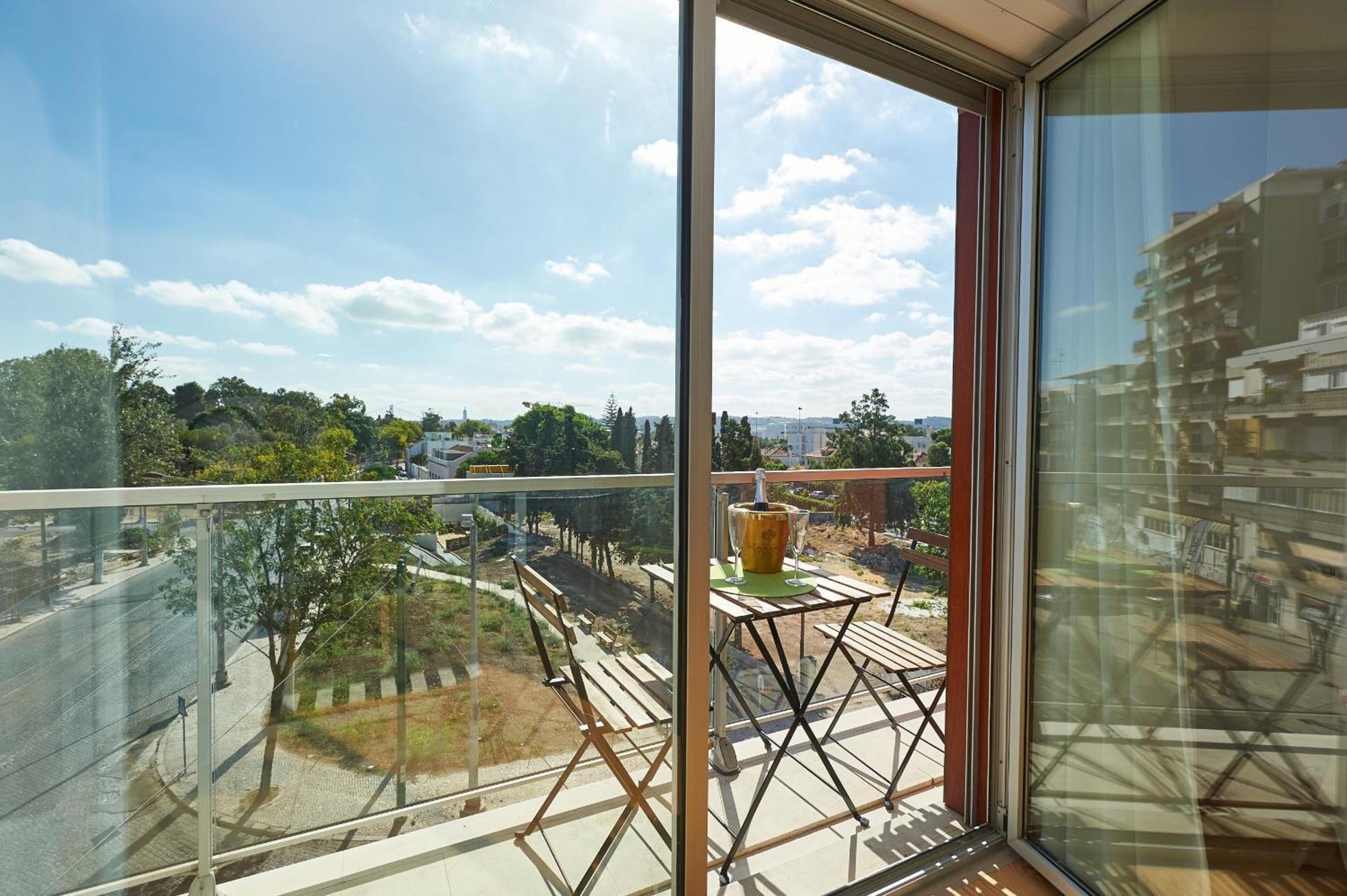 Beguest Premium Lisbon Suites Exterior photo